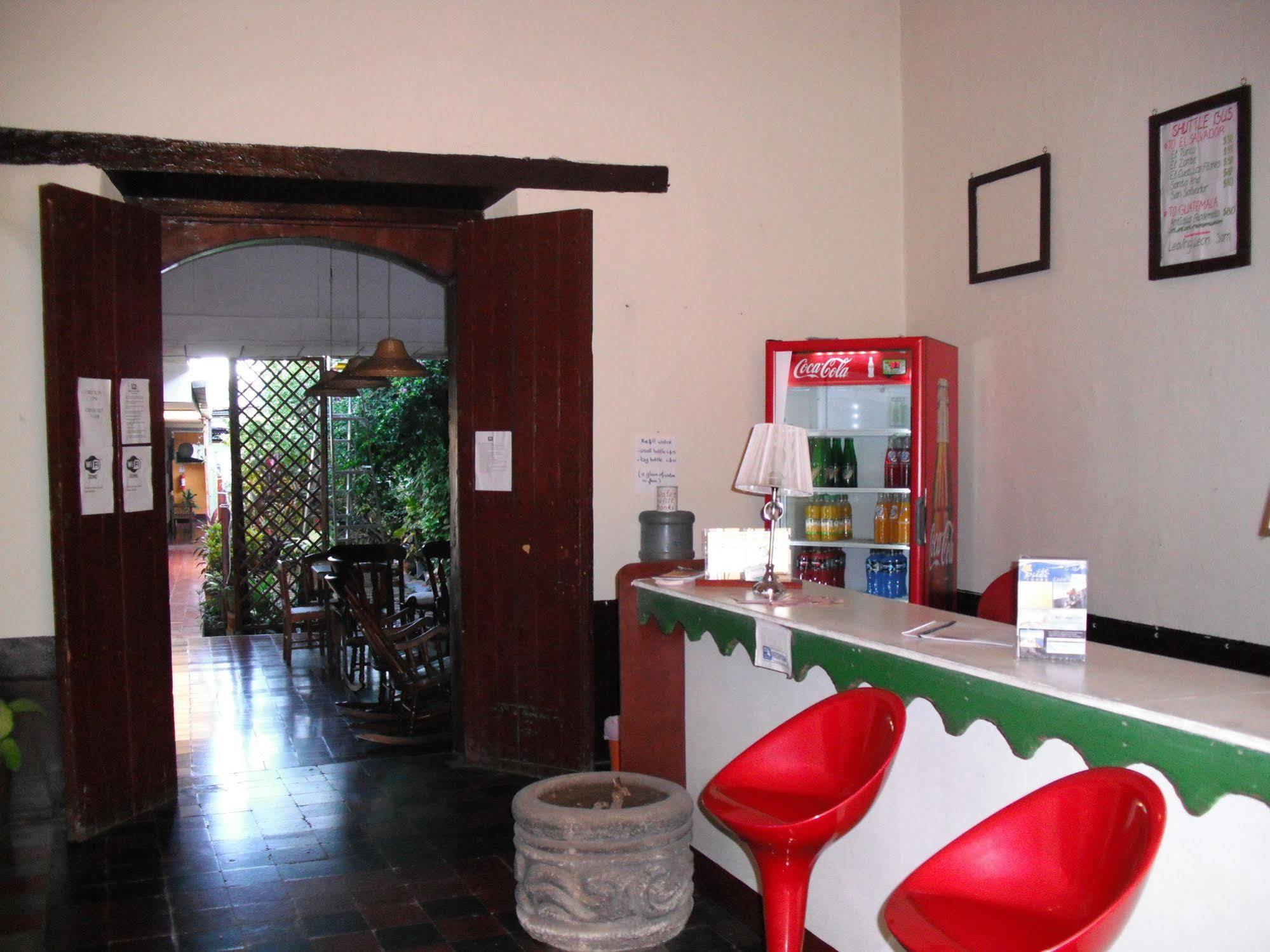 Hostal Casa Ivana León Exterior foto